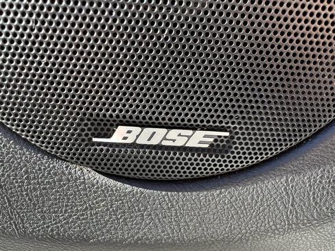 Used 2004 Chevrolet SSR w/ Preferred Equipment Group image 74