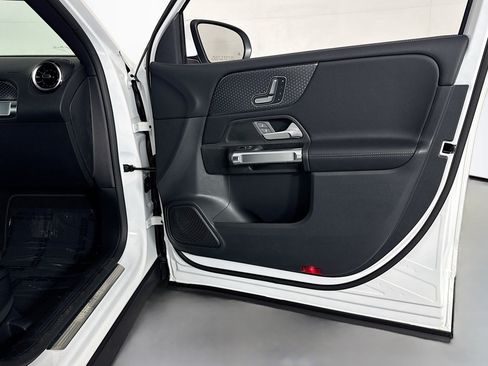 New 2026 Mercedes-Benz GLB 250 image 22