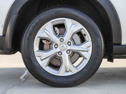 Certified 2023 Honda HR-V LX image 10