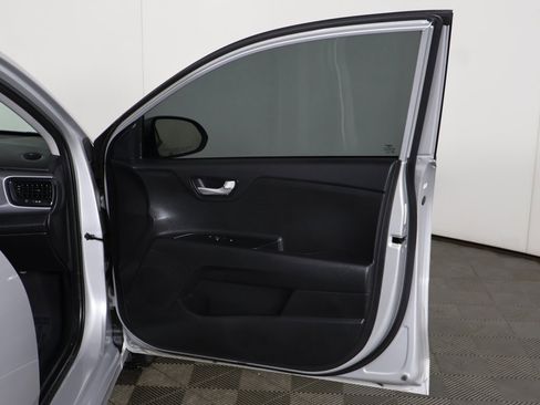 Used 2023 Kia Rio LX image 16