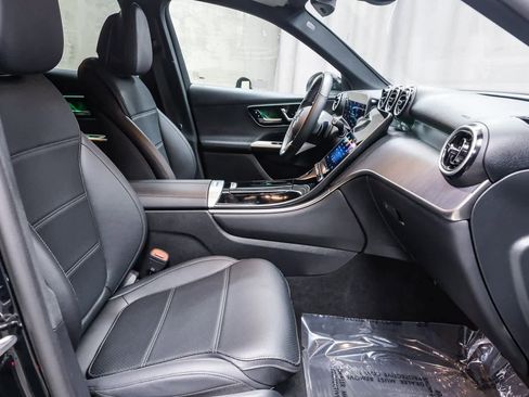 Certified 2025 Mercedes-Benz GLC 300 image 16