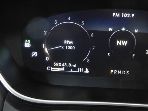 Used 2019 Lincoln Nautilus FWD image 12