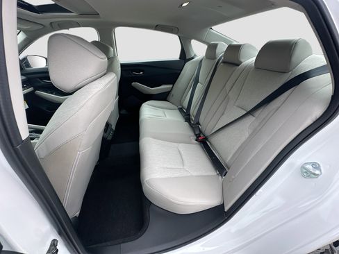 New 2025 Honda Accord SE image 18