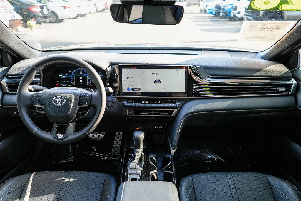 Used 2026 Toyota Camry XSE FWD image 12