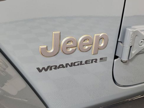 New 2025 Jeep Wrangler Unlimited Rubicon 392 image 11