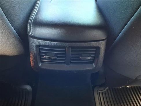 Used 2023 Dodge Challenger SXT w/ Blacktop Package image 24