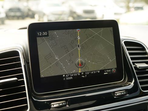 Used 2018 Mercedes-Benz GLE 350 4MATIC image 28