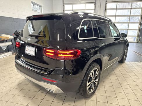 Used 2025 Mercedes-Benz GLB 250 image 40