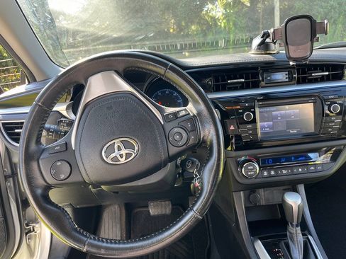 Used 2016 Toyota Corolla S FWD image 7