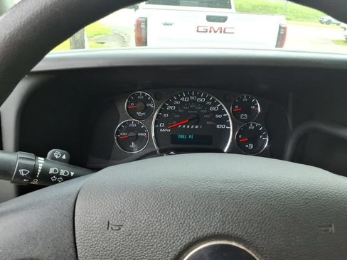 Used 2021 GMC Savana 2500 Extended w/ Driver Convenience Package RWD image 16