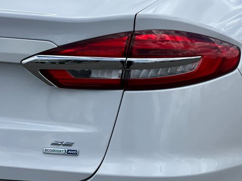 Used 2020 Ford Fusion SE AWD/4WD image 31