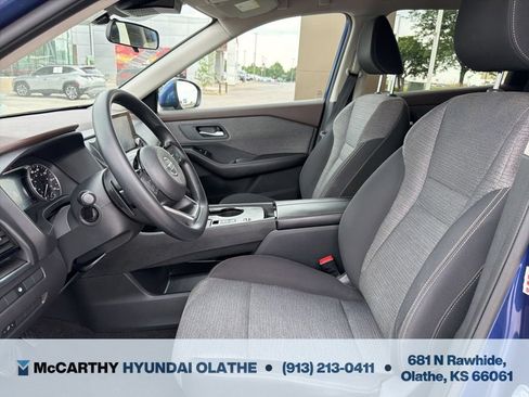 Used 2021 Nissan Rogue SV FWD image 4