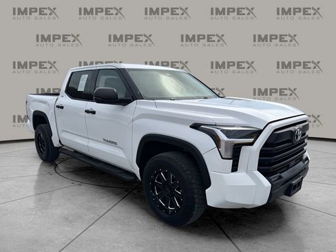 Used 2022 Toyota Tundra SR5 image 7