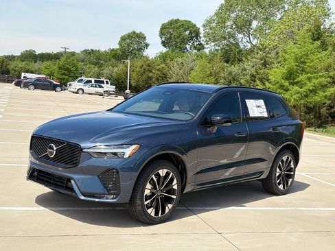 New 2026 Volvo XC60 B5 Plus w/ Protection Package Premier AWD/4WD image 3