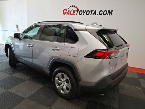 Used 2019 Toyota RAV4 LE w/ All Weather Liner Package AWD/4WD image 10