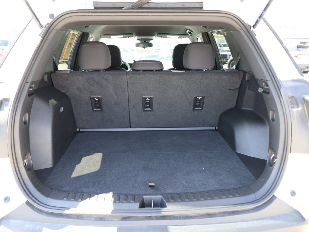 Used 2026 GMC Terrain Elevation AWD/4WD image 13