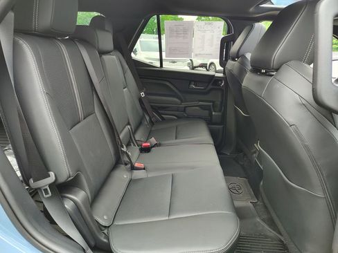 Used 2025 Toyota 4Runner Limited w/ Tow Technology Package AWD/4WD image 24