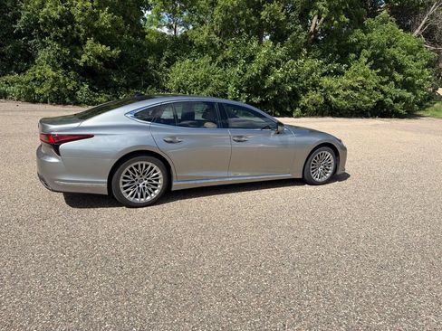 Certified 2024 Lexus LS 500 AWD w/ Interior Upgrade Package image 19