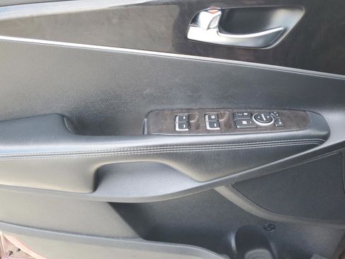 Certified 2017 Kia Sorento LX image 15