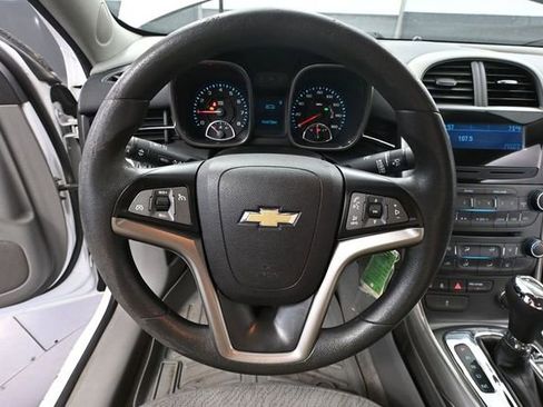 Used 2013 Chevrolet Malibu LS FWD image 23