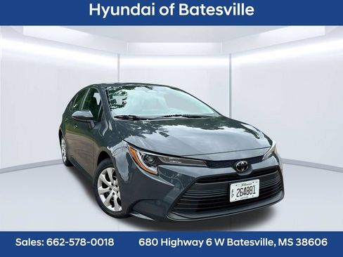 Used 2024 Toyota Corolla LE FWD image 1