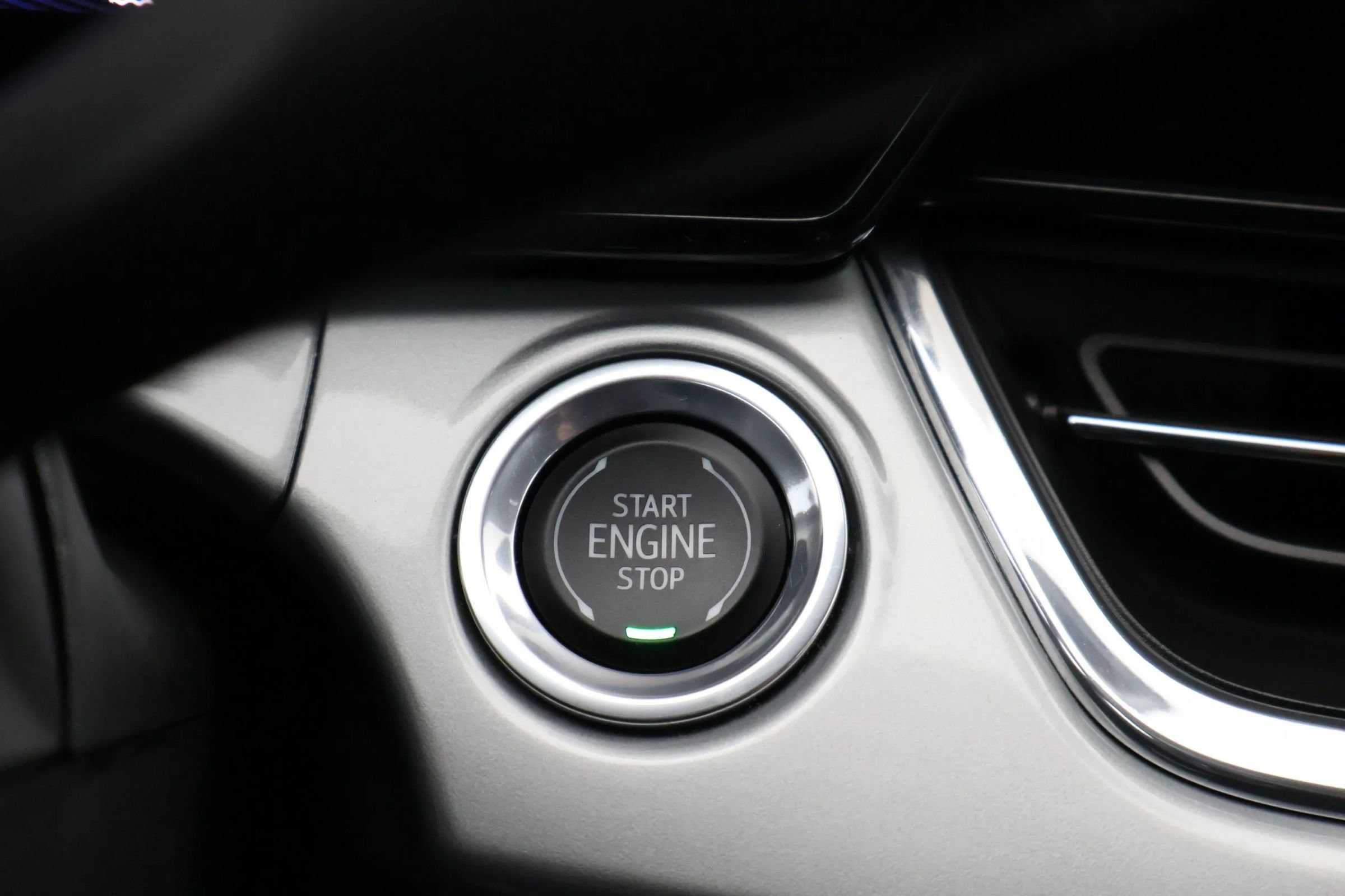 Used 2026 Chevrolet Trax LT FWD image 28
