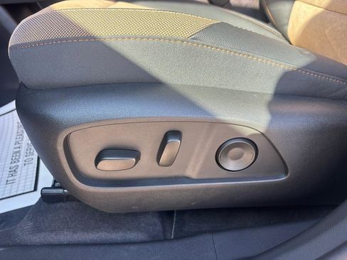 Used 2025 Chevrolet Equinox ACTIV w/ Safety and Technology Package image 14