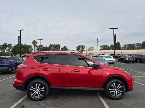 Used 2017 Toyota RAV4 LE w/ Carpet Mat Package image 8
