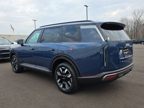 New 2027 Kia Telluride S FWD image 3