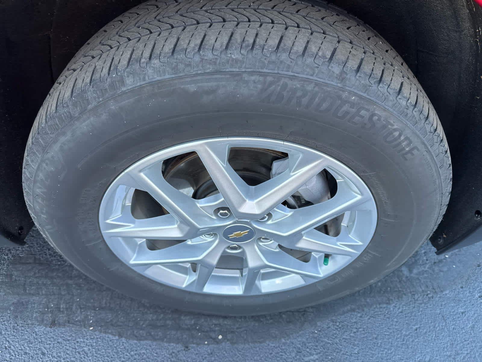Used 2024 Chevrolet Equinox LT AWD/4WD image 13