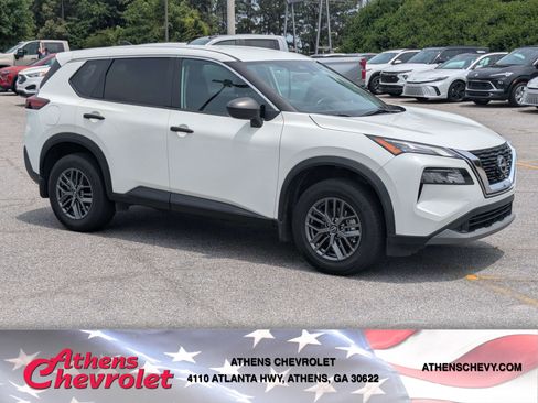 Used 2023 Nissan Rogue S FWD image 1