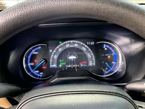 Certified 2024 Toyota RAV4 LE AWD/4WD image 25