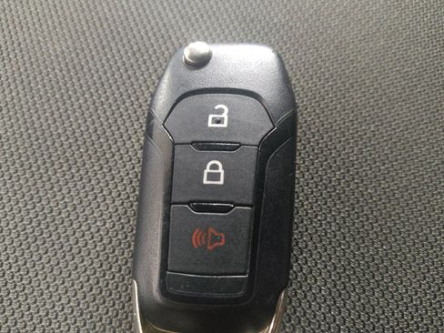 Used 2018 Ford F150 XLT AWD/4WD image 32