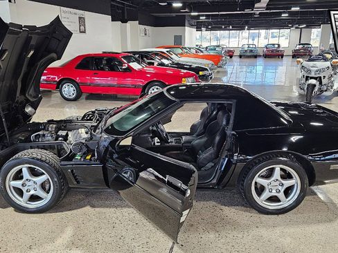 Used 1994 Chevrolet Corvette Convertible image 16