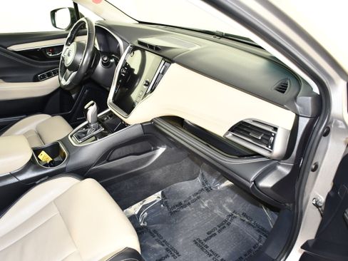 Used 2020 Subaru Outback Limited AWD/4WD image 41