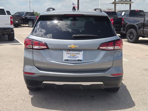 Used 2023 Chevrolet Equinox LT AWD/4WD image 4