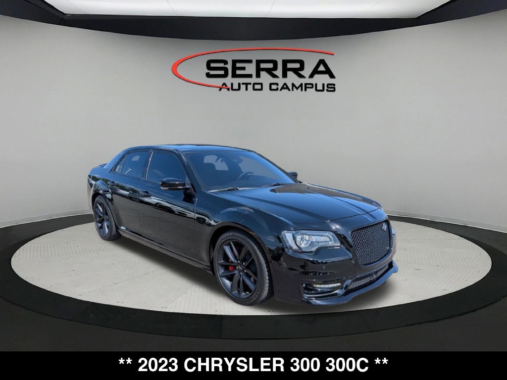 Used 2023 Chrysler 300 C RWD image 15