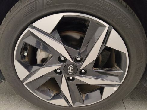 Used 2023 Hyundai Elantra SEL w/ Convenience Package image 31