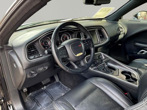 Used 2015 Dodge Challenger SXT w/ Super Sport Group (SS/T) RWD image 16