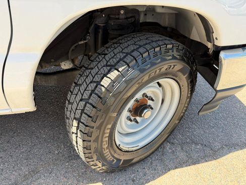Used 2021 Ford E-350 and Econoline 350 Super Duty w/ Power Windows & Locks Group RWD image 29