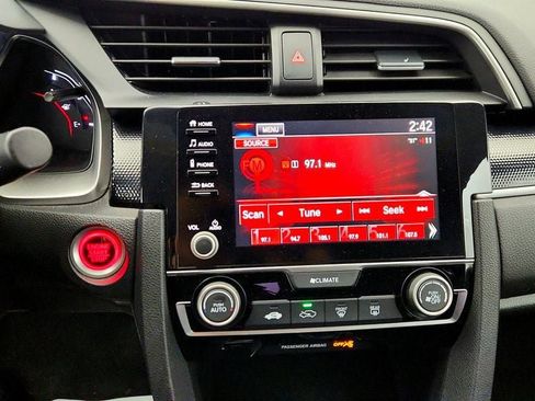 Used 2019 Honda Civic Sport image 16