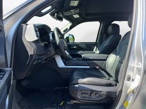Used 2025 Toyota Tundra Platinum AWD/4WD image 11