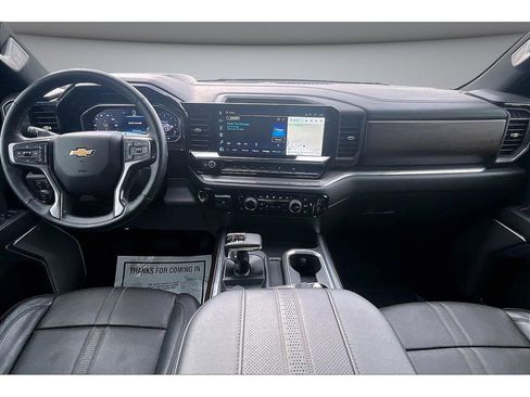Used 2024 Chevrolet Silverado 1500 High Country w/ High Country Premium Package AWD/4WD image 16
