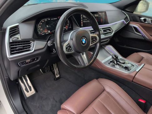 Used 2022 BMW X6 M50i w/ Dynamic Handling Package image 14