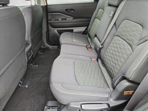 New 2026 Nissan Pathfinder SV image 16