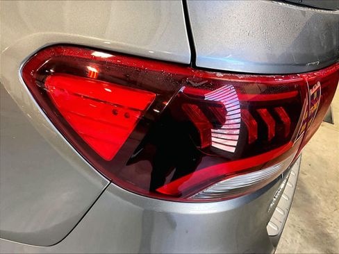 Used 2019 Kia Sorento SX image 35