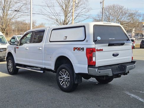 Used 2019 Ford F250 Lariat w/ Lariat Ultimate Package image 3