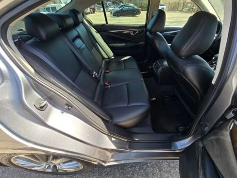 Used 2018 INFINITI Q50 Luxe w/ Essential Package (3.0T Luxe) image 14