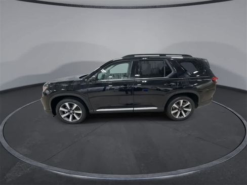 Used 2024 Honda Pilot Touring image 5