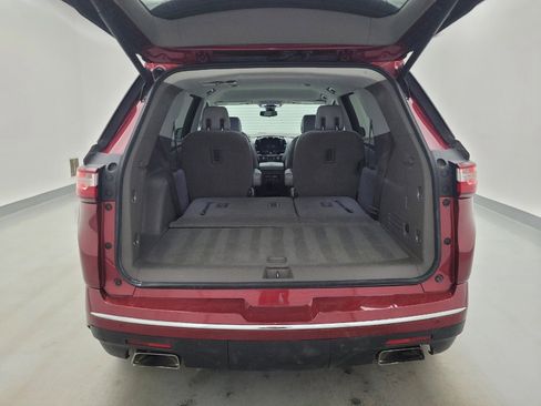 Used 2018 Chevrolet Traverse Premier w/ Driver Confidence II Package FWD image 29